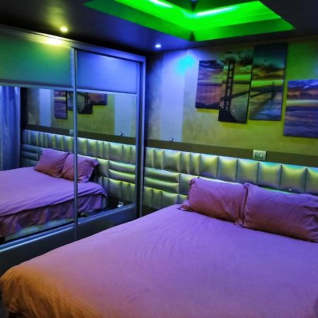 Apartament Luxury Apartment คอนสตันซา ภายนอก รูปภาพ