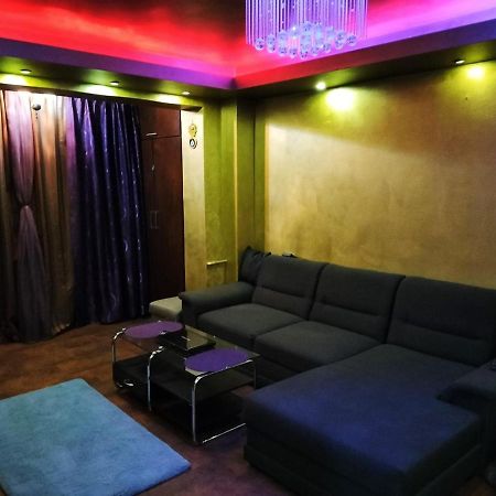 Apartament Luxury Apartment คอนสตันซา ภายนอก รูปภาพ
